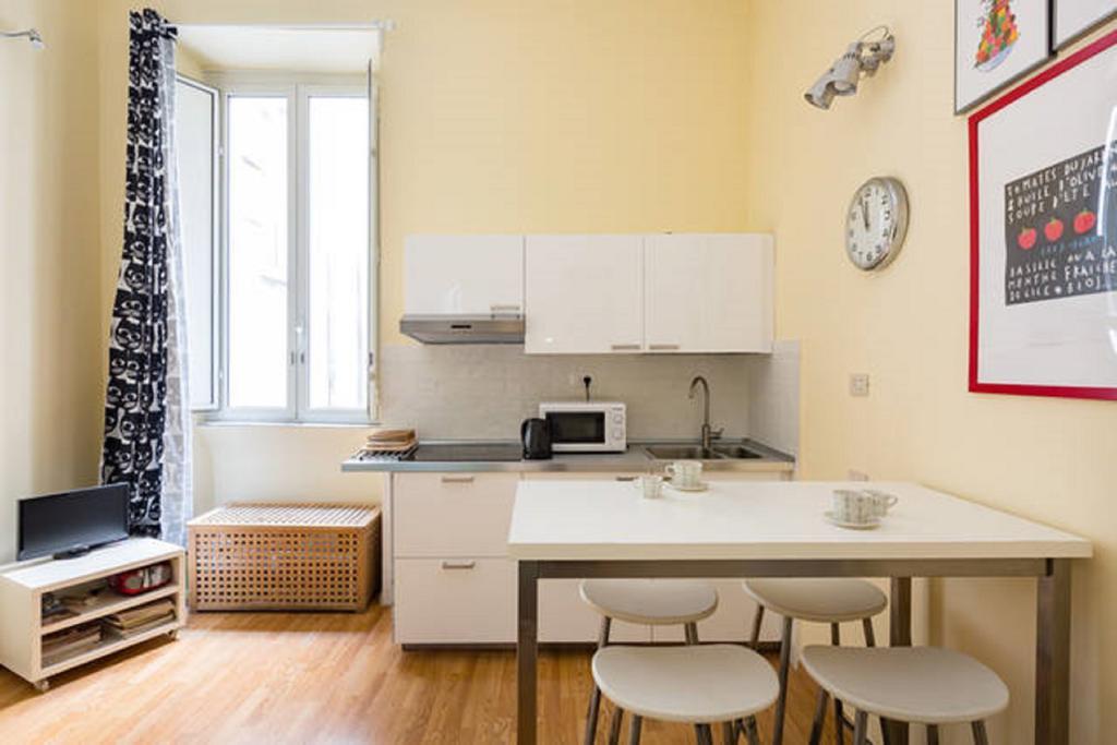 Casa Vacanze Colosseum By Alice Рим Экстерьер фото