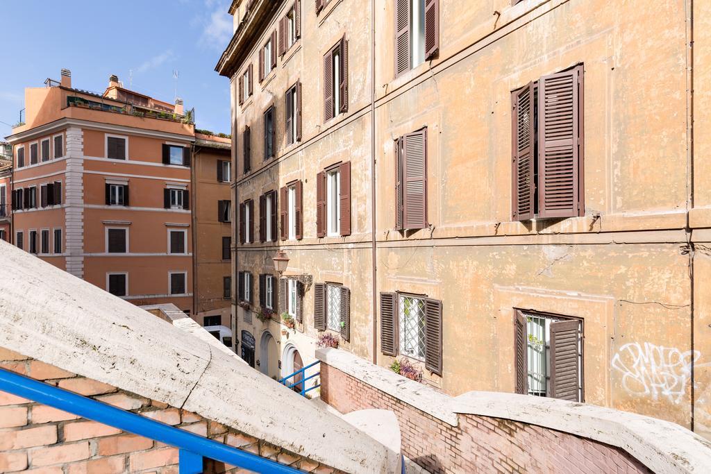 Casa Vacanze Colosseum By Alice Рим Экстерьер фото